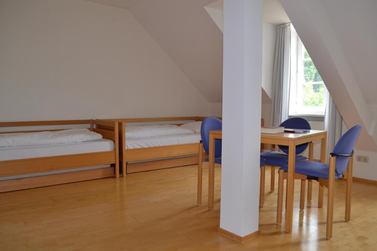 Haus Der Begegnung Heilig Geist Otel Burghausen Dış mekan fotoğraf