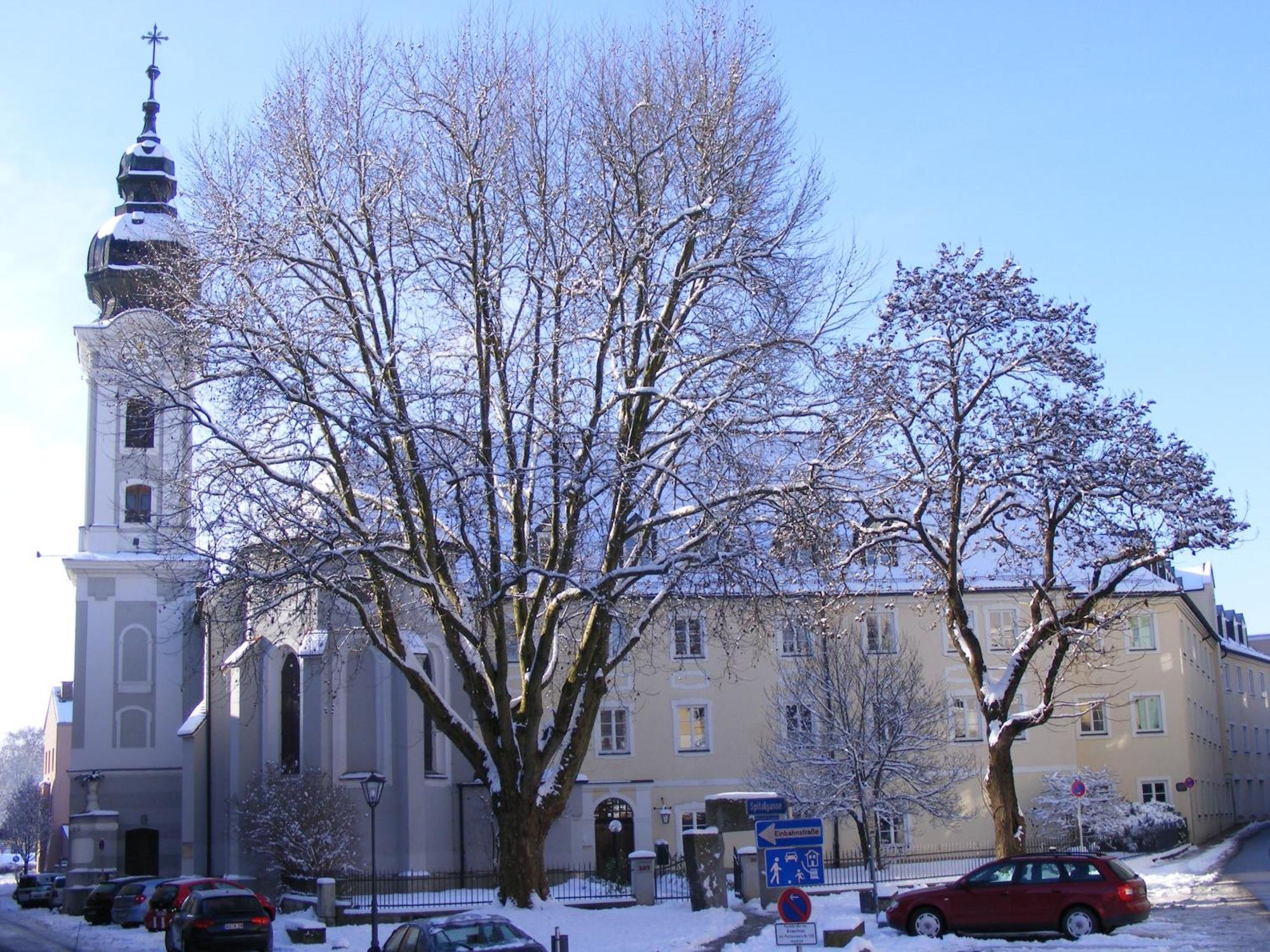 Haus Der Begegnung Heilig Geist Otel Burghausen Dış mekan fotoğraf