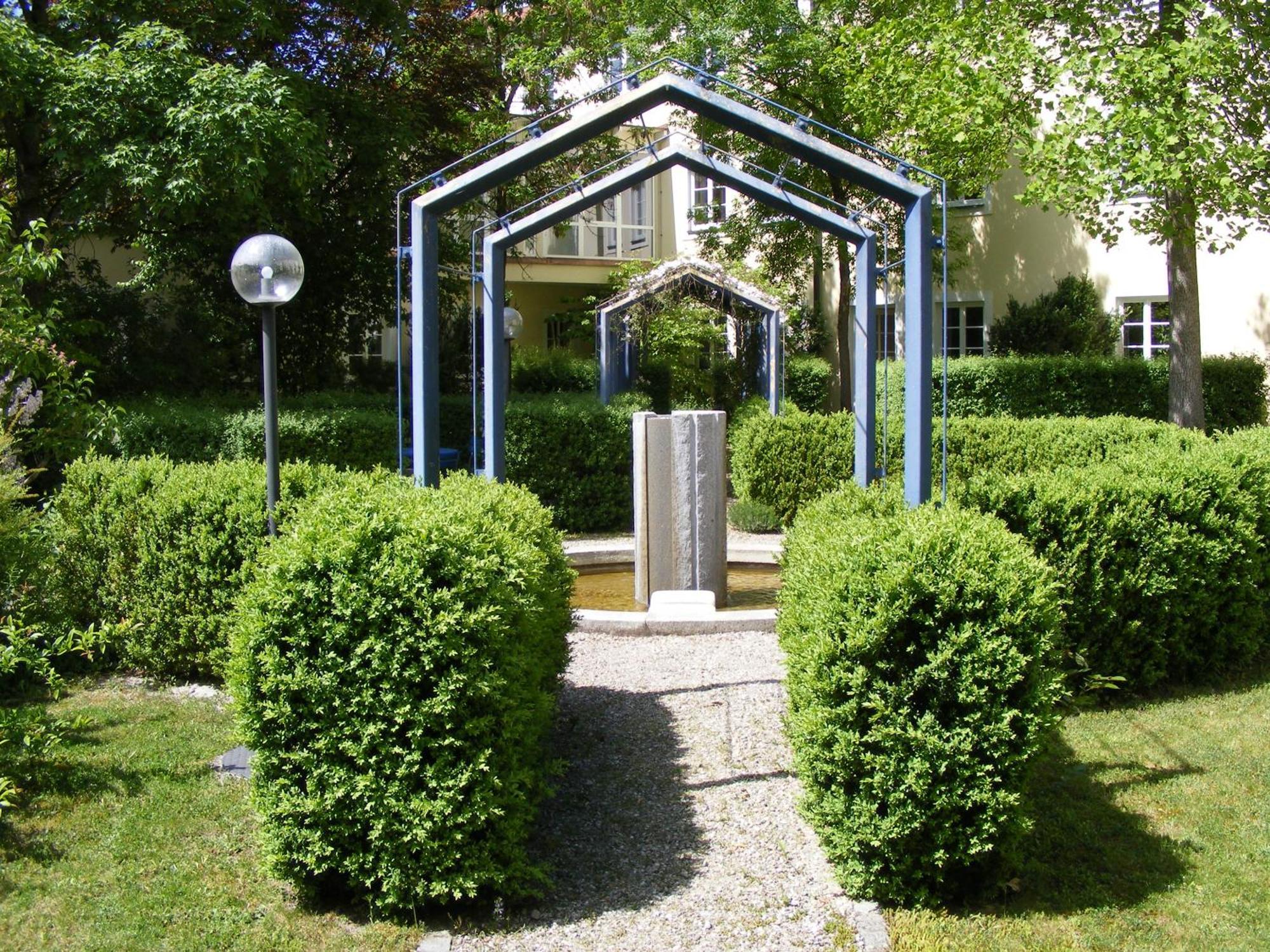 Haus Der Begegnung Heilig Geist Otel Burghausen Dış mekan fotoğraf