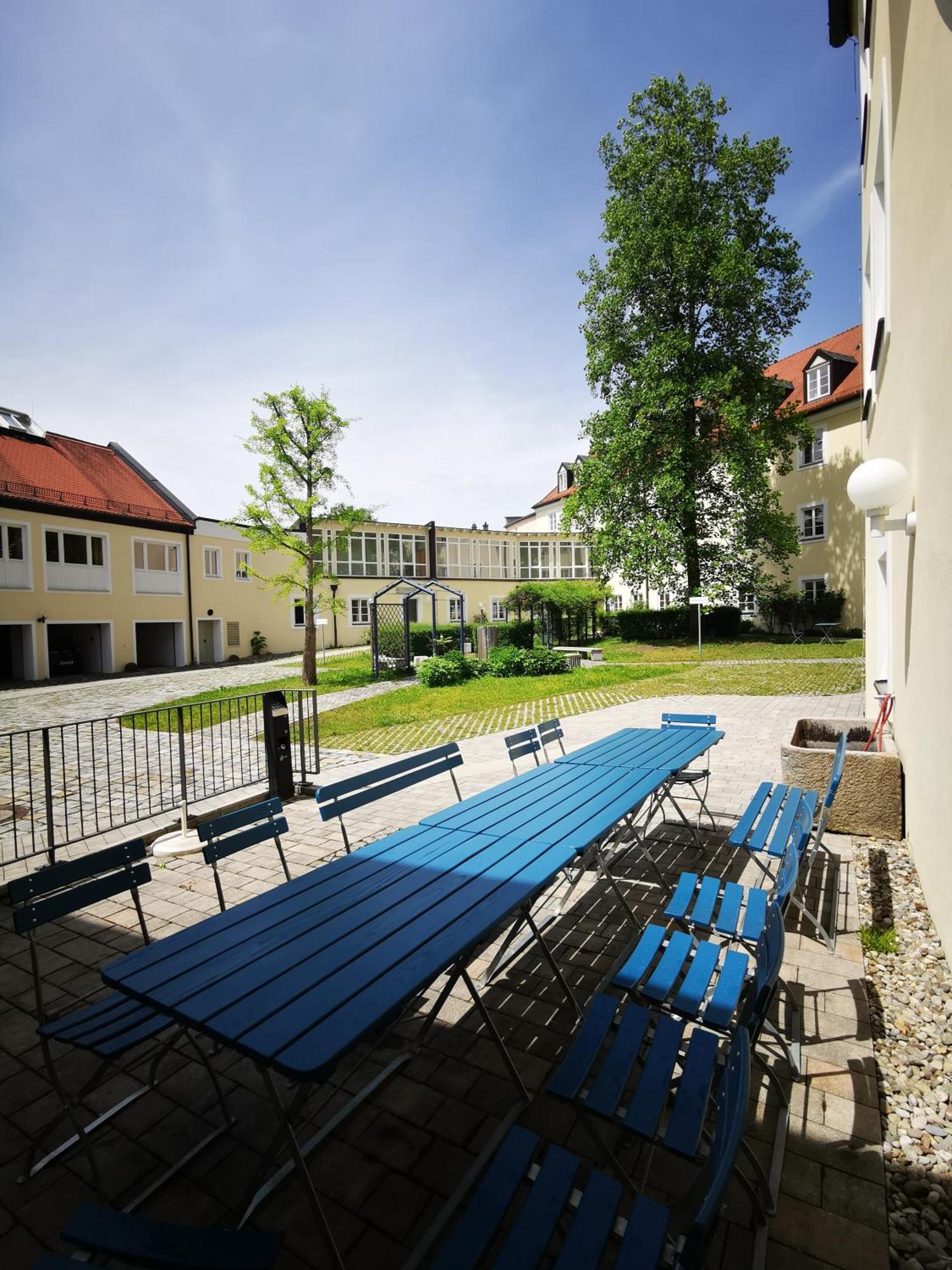 Haus Der Begegnung Heilig Geist Otel Burghausen Dış mekan fotoğraf