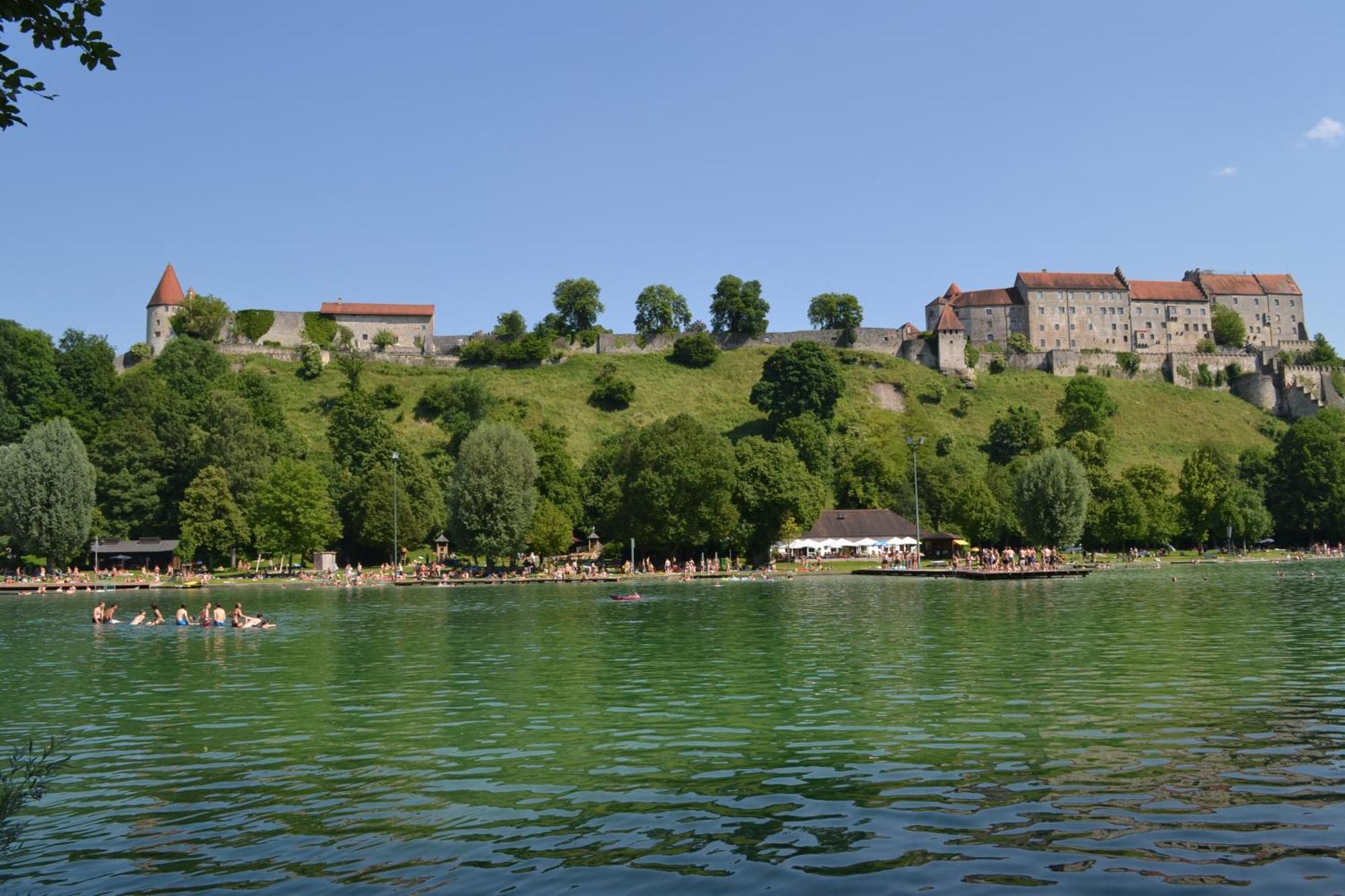 Haus Der Begegnung Heilig Geist Otel Burghausen Dış mekan fotoğraf